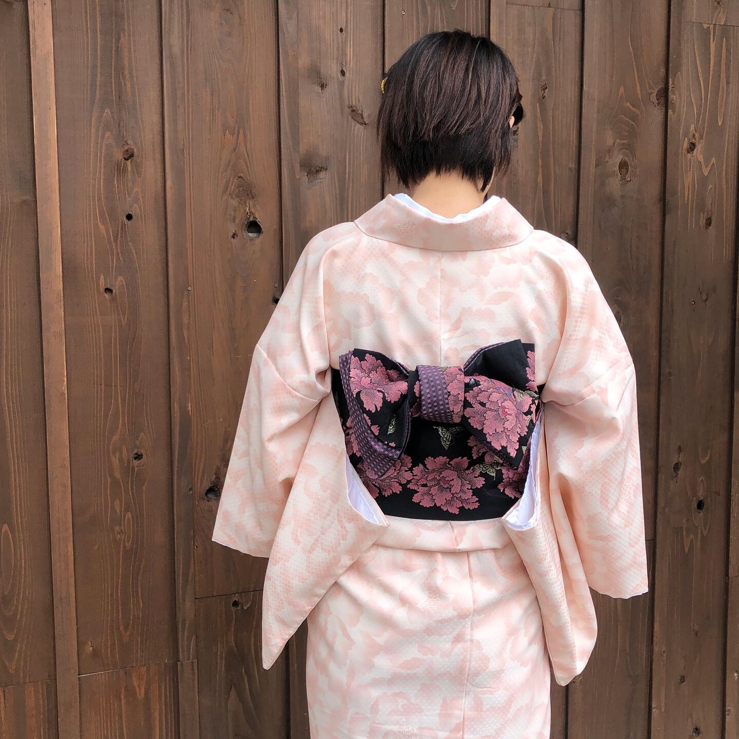 少し肌寒い