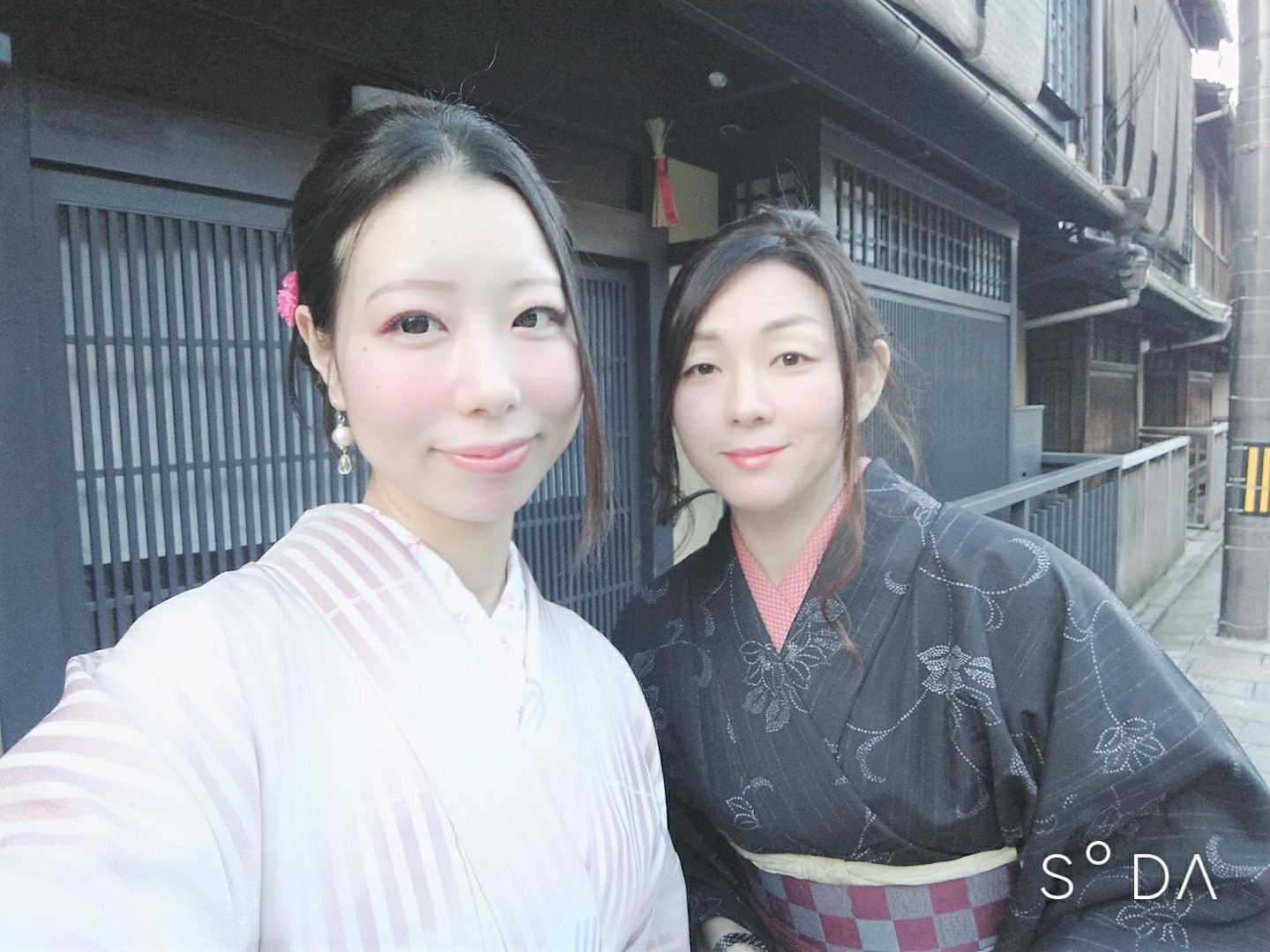 京の街に映える着物姿