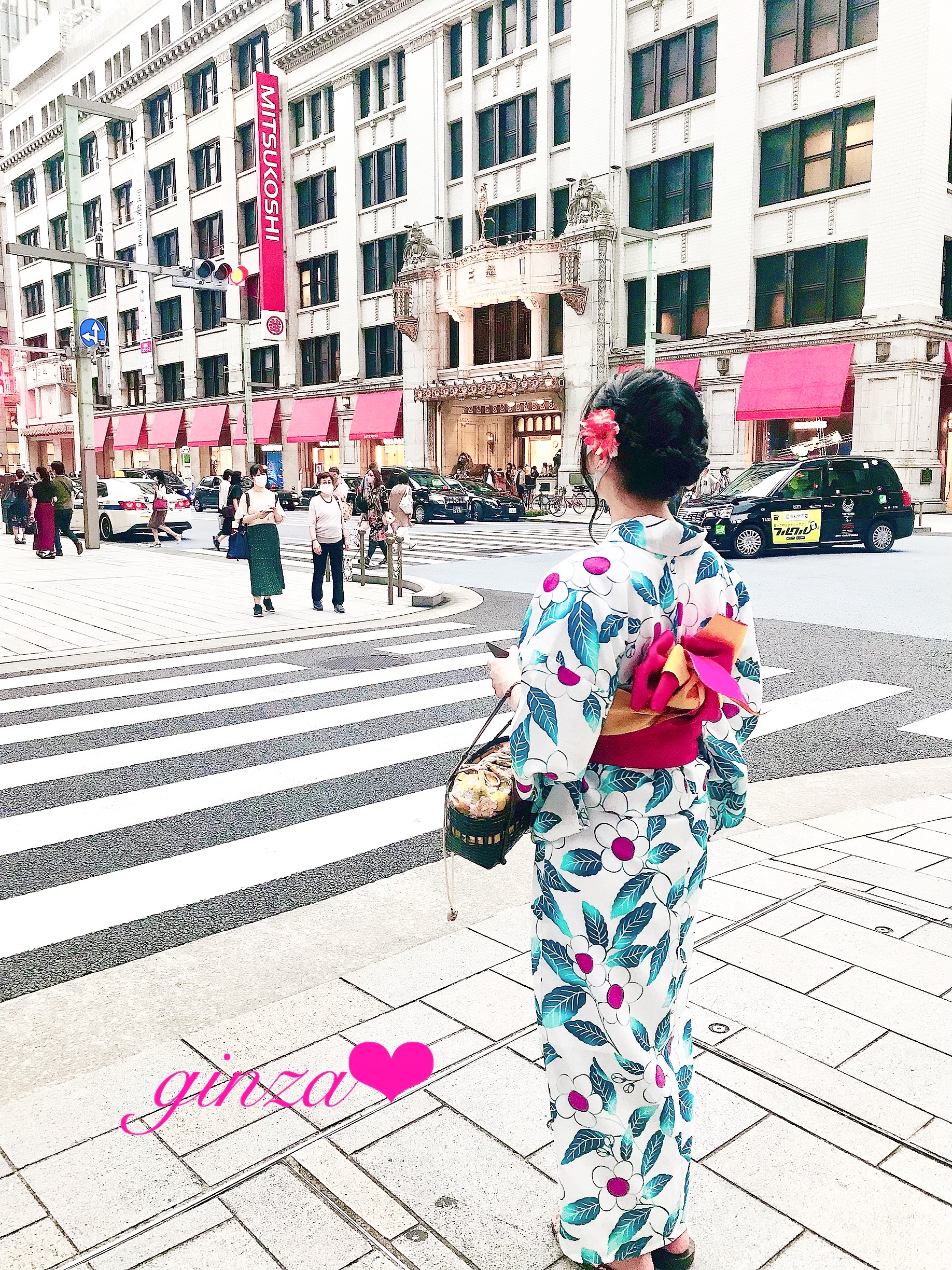銀座4丁目交差点にて浴衣映え〜(๑･̑◡･̑๑)